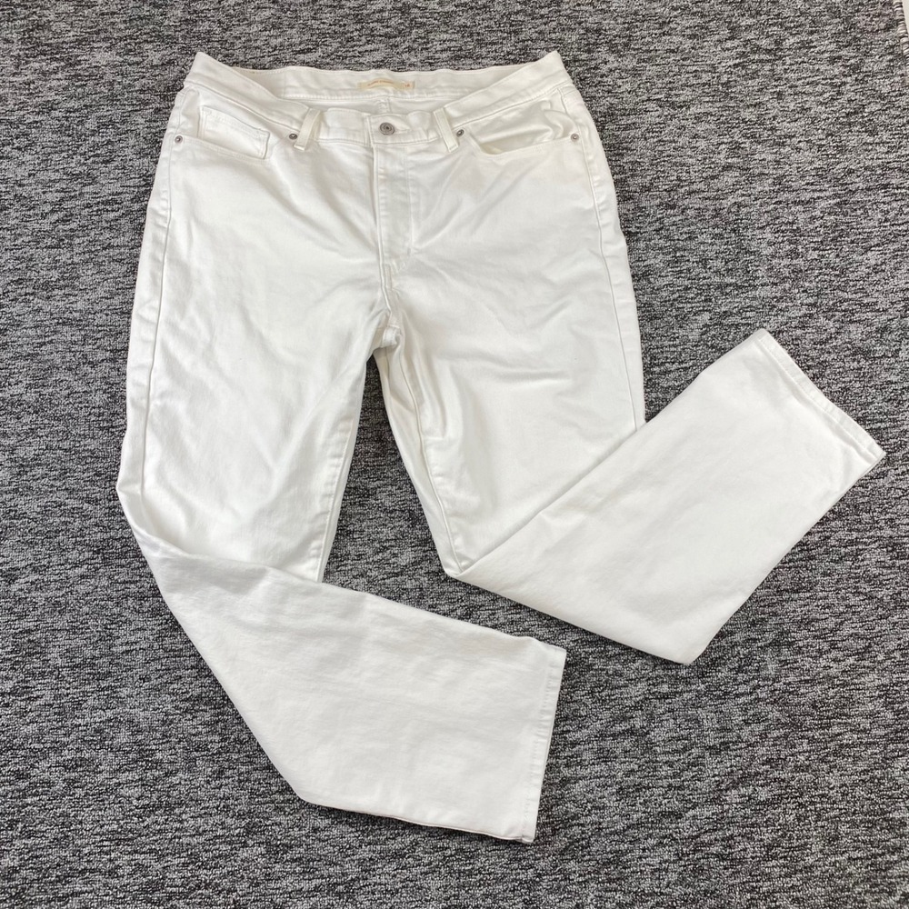Levis Classic Straight Womens Size 16 White Jeans Stretch Denim W33 L30